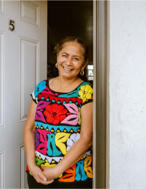 Darling Ruiz at the front door. Photo by Felix Uribe.